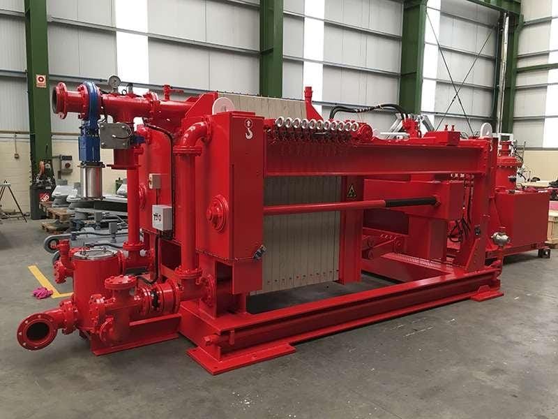 Filtre-presses et hydrocyclones pour traitement du minerai — fournisseur équipements miniers Canada