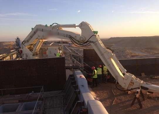 IC Boom System bras hydraulique déblocage concasseur — équipement minier Québec Ontario Canada